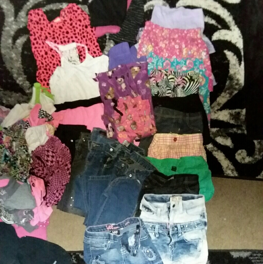 HUGE lot of girls size 6 clothing